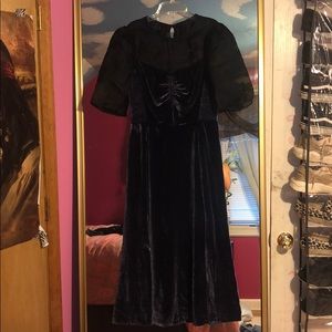Violet 3/4 velvet dress